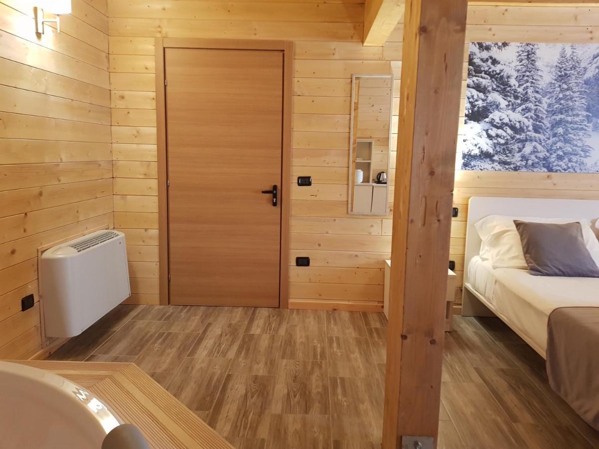 Lorica Suite Lago Bagian luar foto