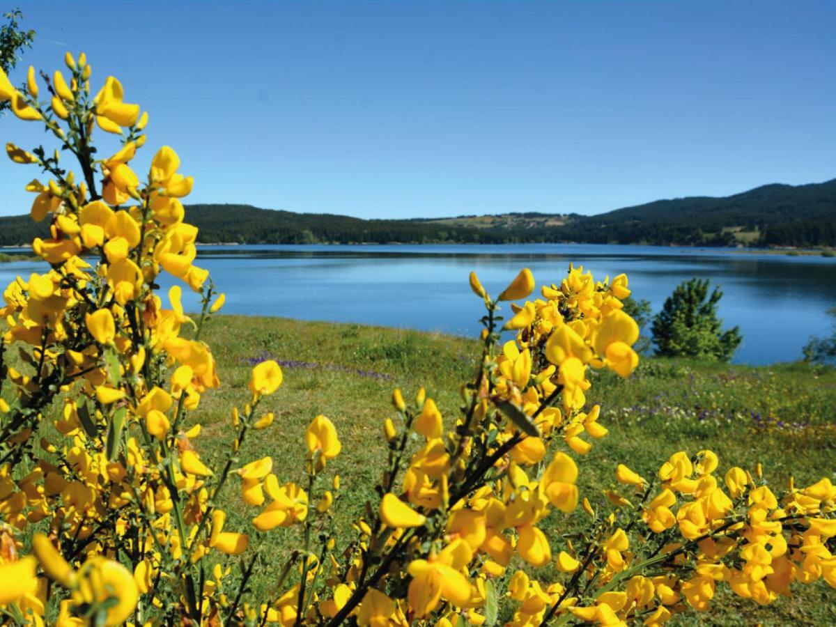 Lorica Suite Lago Bagian luar foto