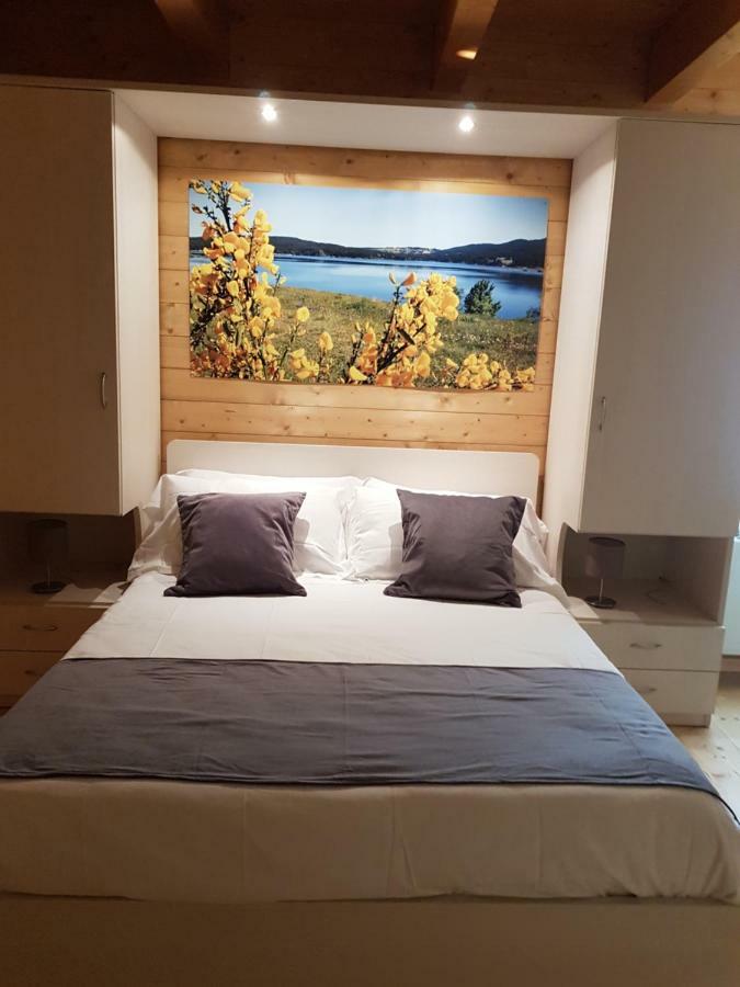 Lorica Suite Lago Bagian luar foto