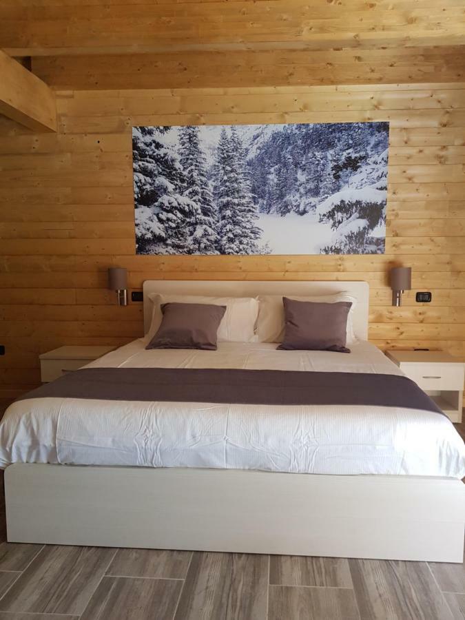 Lorica Suite Lago Bagian luar foto