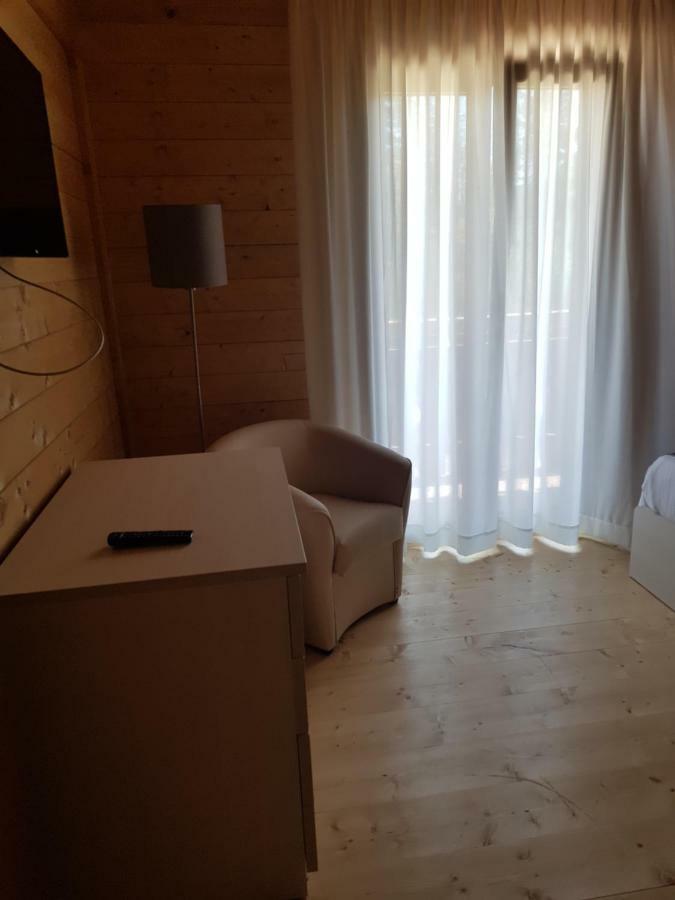 Lorica Suite Lago Bagian luar foto