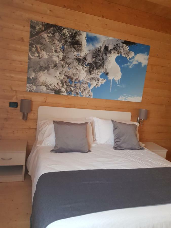 Lorica Suite Lago Bagian luar foto