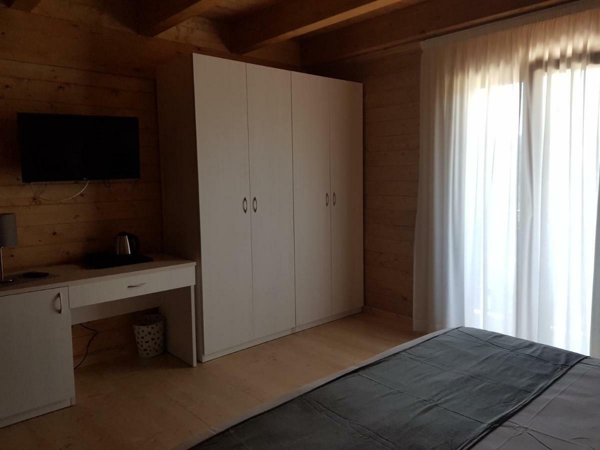 Lorica Suite Lago Bagian luar foto