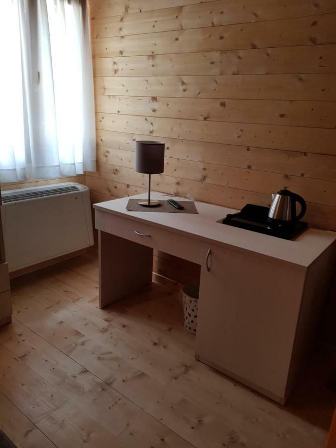 Lorica Suite Lago Bagian luar foto